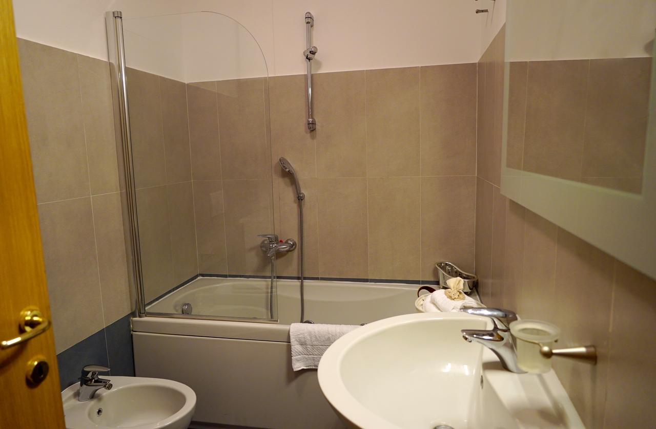 Duomo Apartment Milánó Kültér fotó